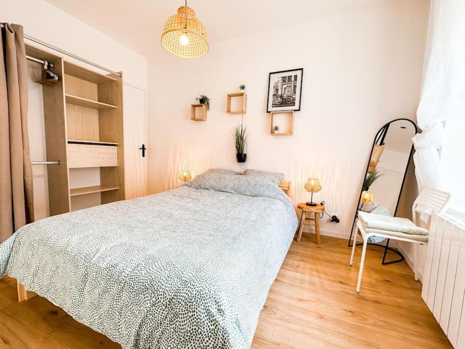 Apartment Nouveau ** Le Raffine Au Coeur De ** Parking Guingamp