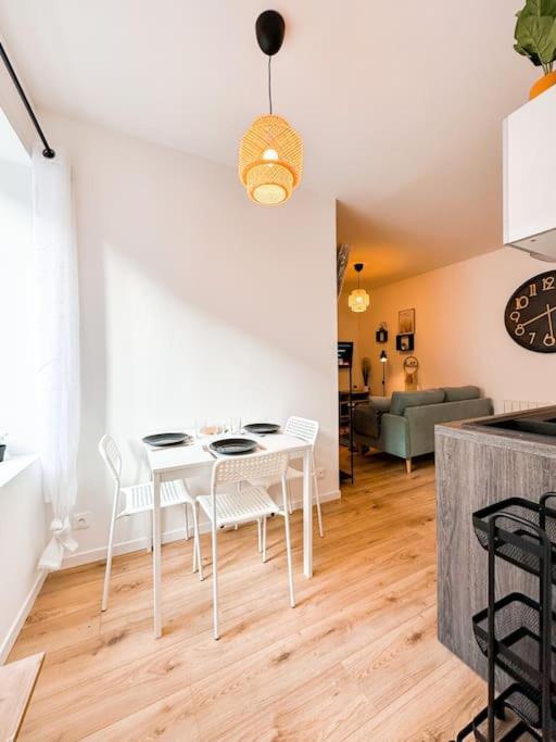 Nouveau ** Le Raffine Au Coeur De ** Parking Apartment Guingamp