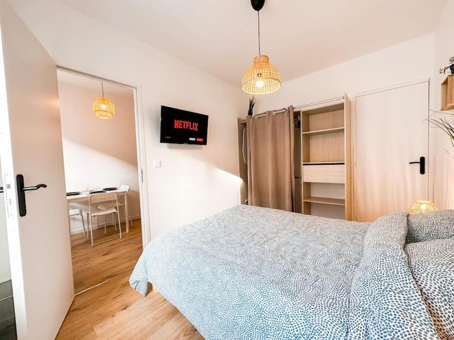 Apartment Nouveau ** Le Raffine Au Coeur De ** Parking Guingamp